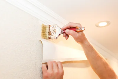 Pose de papier peint à Marie — revêtements muraux et toiles de verre